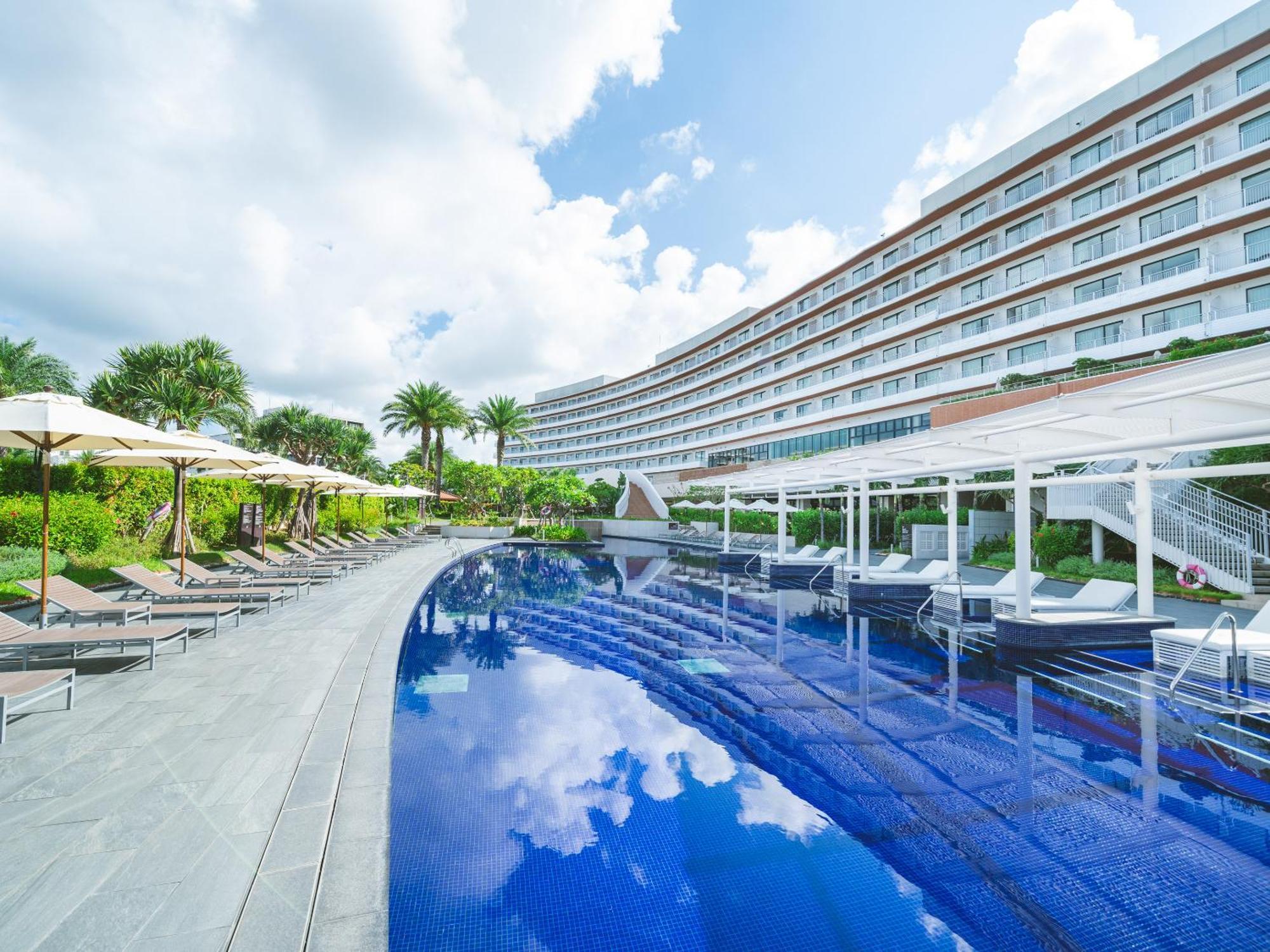 Hilton Okinawa Chatan Resort Exterior photo
