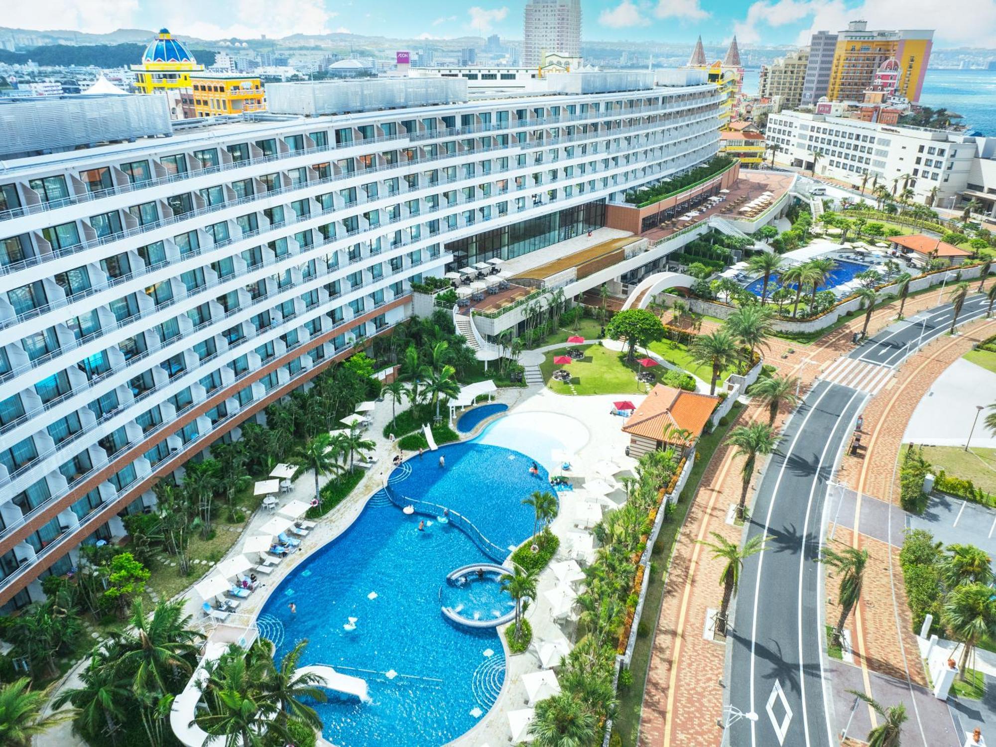 Hilton Okinawa Chatan Resort Exterior photo