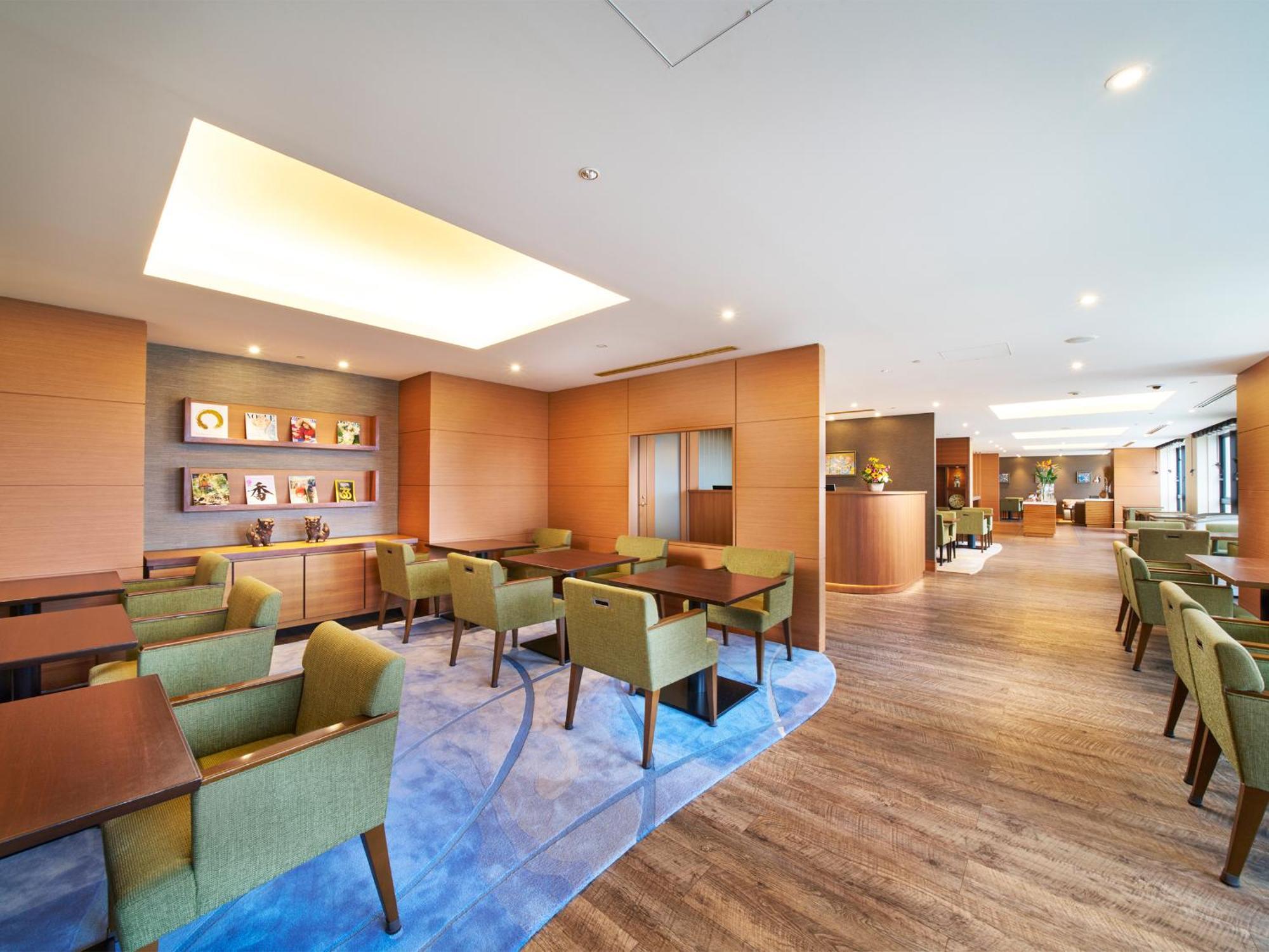 Hilton Okinawa Chatan Resort Exterior photo