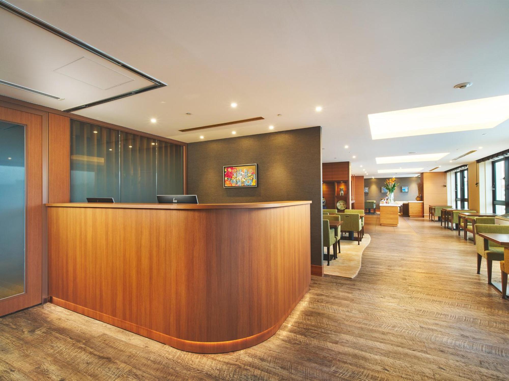 Hilton Okinawa Chatan Resort Exterior photo